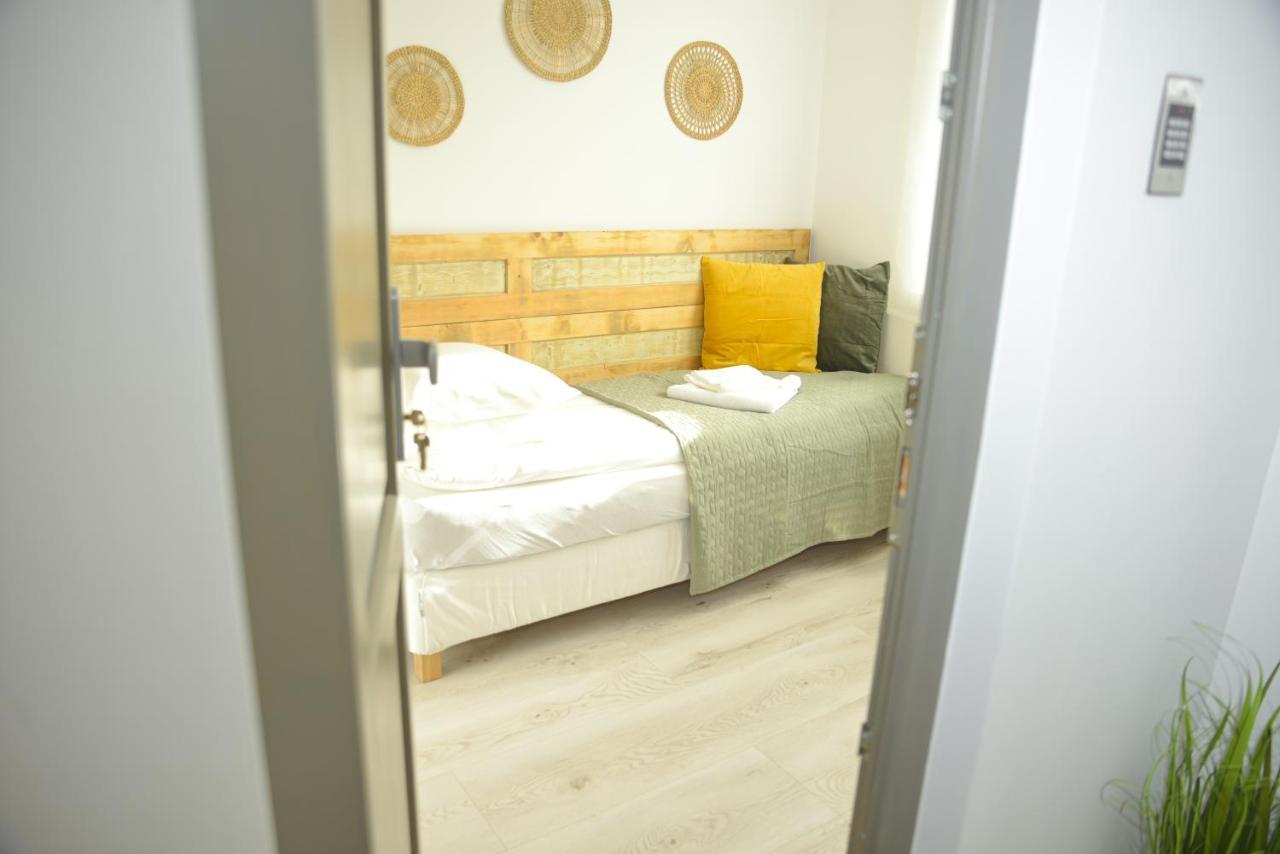 Raba92 Apartman House Buitenkant foto