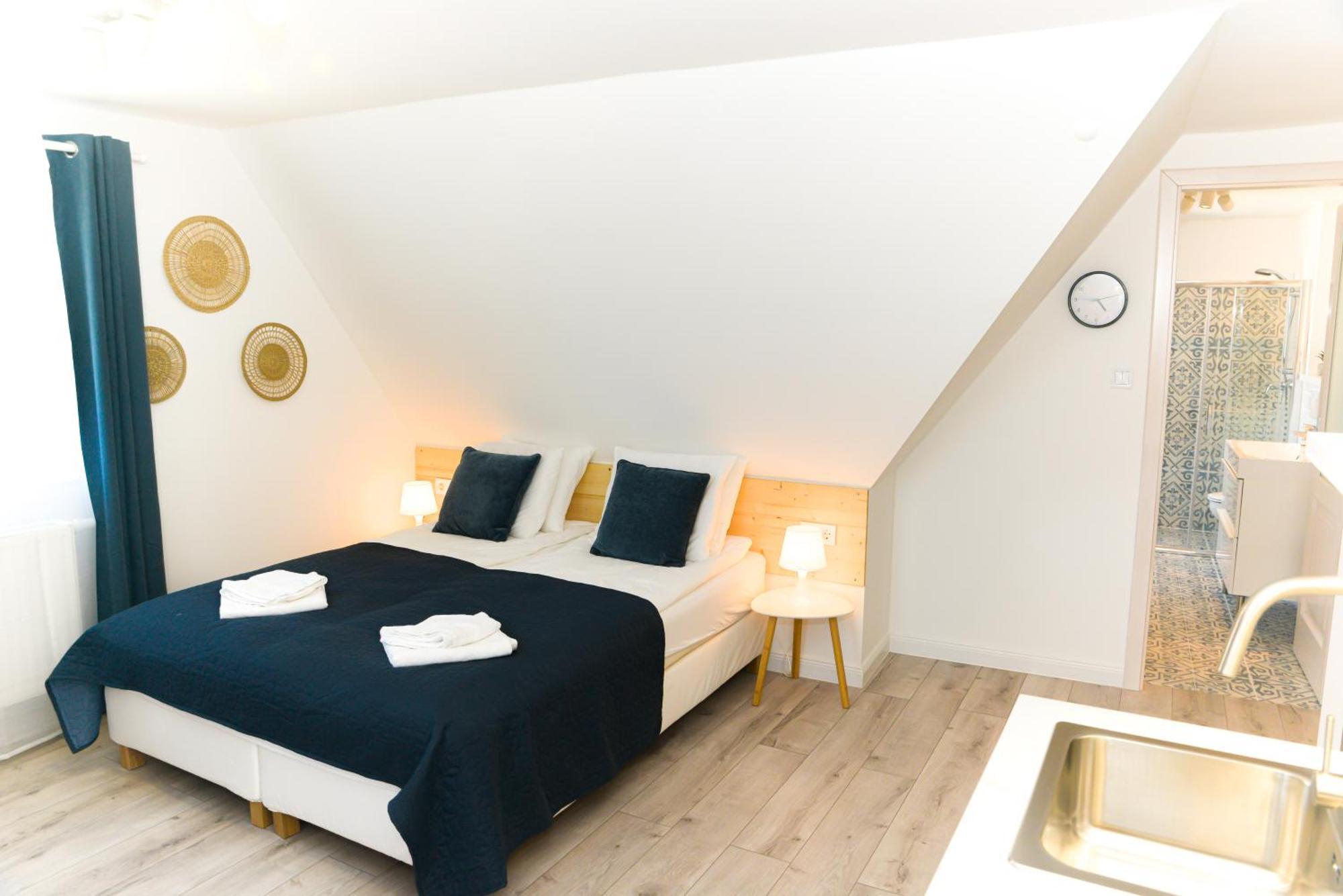 Raba92 Apartman House Buitenkant foto